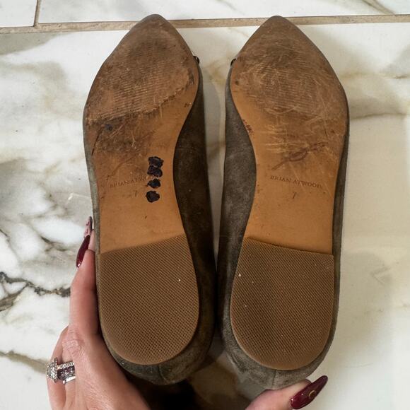 Brian Atwood Pointed Toe Flats Size 7 B-Shini Olive Green Suede Metal Art Tip - Picture 9 of 10